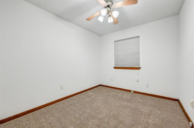 2826 5th Avenue N, Texas City, TX 77590