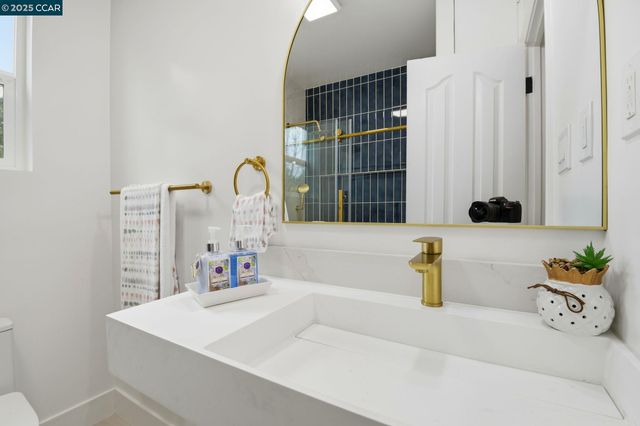 4461 Alhambra Way, Martinez, CA 94553