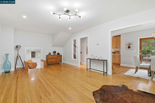 4461 Alhambra Way, Martinez, CA 94553