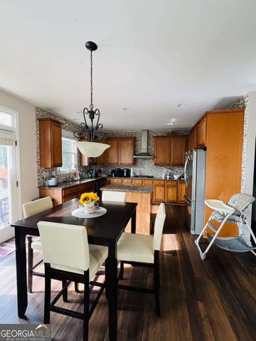 7437 Fireside Lane, Flowery Branch, GA 30542