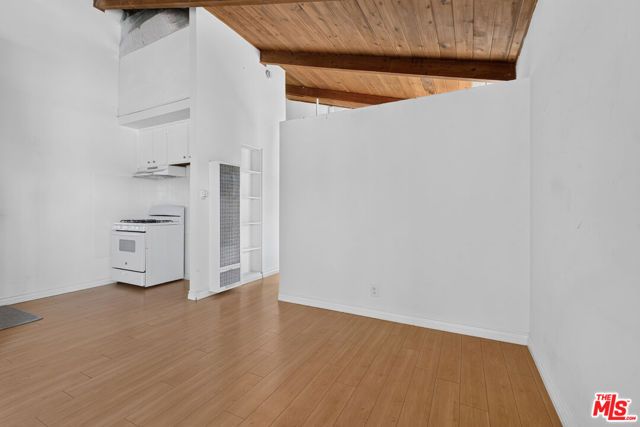 13217 Venice Boulevard, Los Angeles, CA 90066