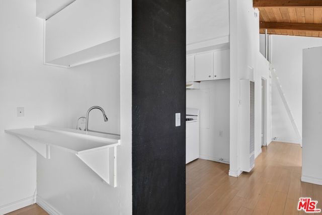 13217 Venice Boulevard, Los Angeles, CA 90066