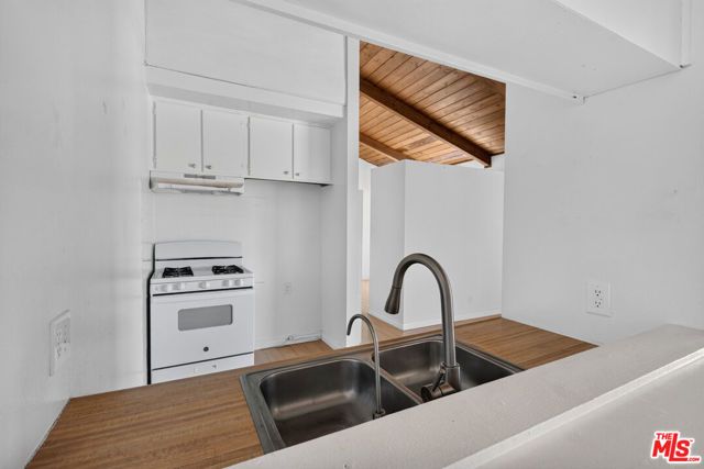 13217 Venice Boulevard, Los Angeles, CA 90066