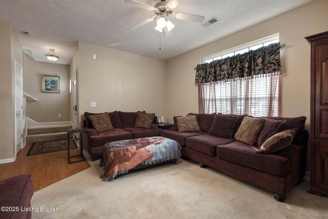 8405 Moss Garden Dr, Louisville, KY 40219