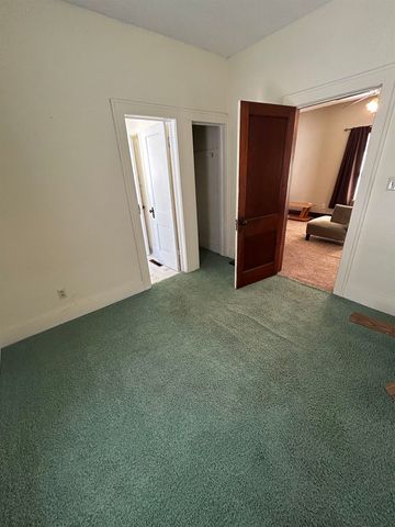 144 N Glenn St, Wichita, KS 67203