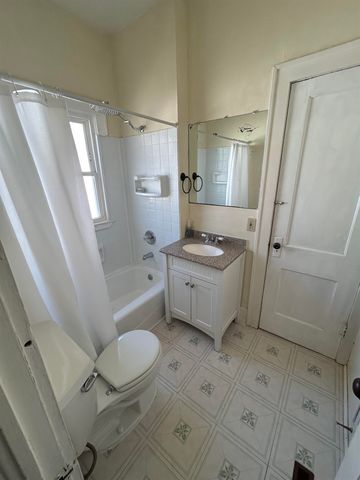 144 N Glenn St, Wichita, KS 67203