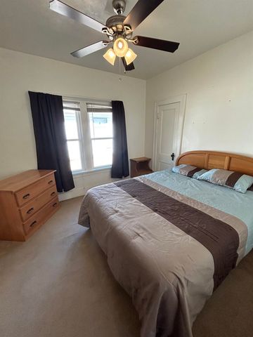 144 N Glenn St, Wichita, KS 67203