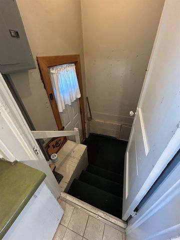 144 N Glenn St, Wichita, KS 67203