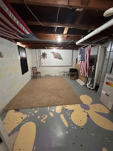 144 N Glenn St, Wichita, KS 67203