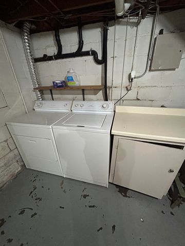 144 N Glenn St, Wichita, KS 67203