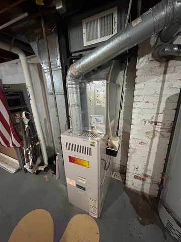 144 N Glenn St, Wichita, KS 67203