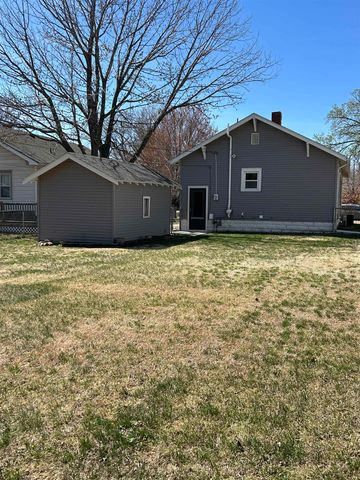 144 N Glenn St, Wichita, KS 67203