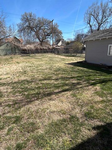 144 N Glenn St, Wichita, KS 67203