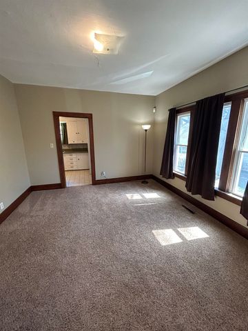 144 N Glenn St, Wichita, KS 67203