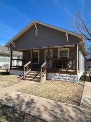 144 N Glenn St, Wichita, KS 67203