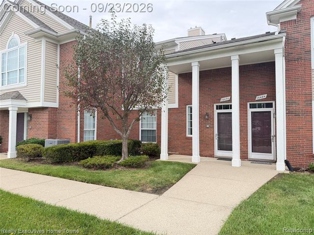 16476 Radison Drive, Macomb, MI 48044