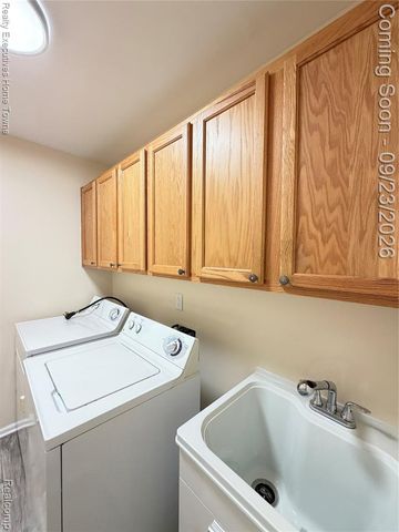 16476 Radison Drive, Macomb, MI 48044
