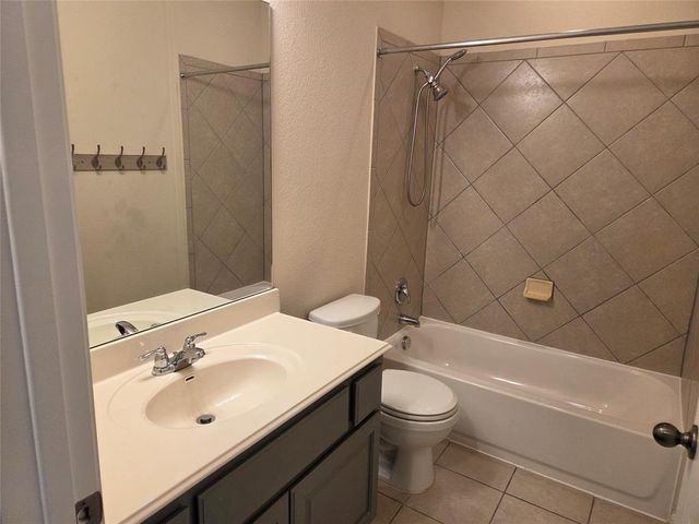 2832 Coral Valley DR, Leander, TX 78641