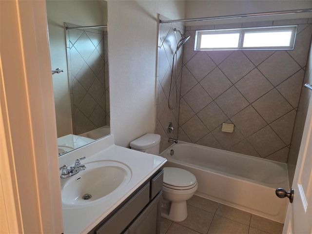 2832 Coral Valley DR, Leander, TX 78641