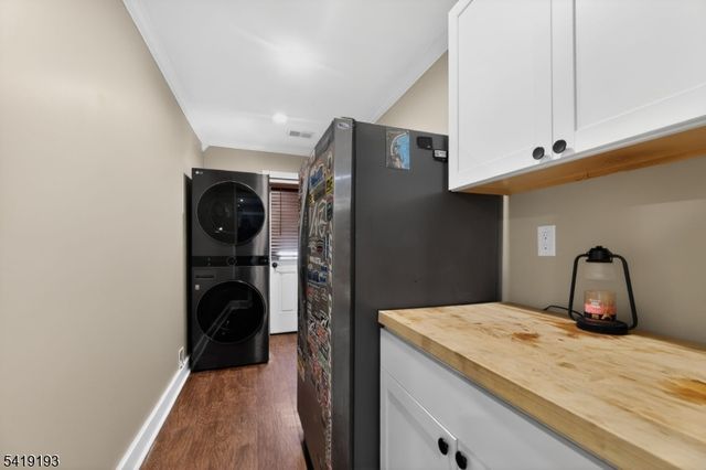 9 Linwood Rd, Mount Olive Twp., NJ 07836