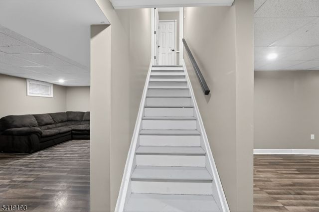 9 Linwood Rd, Mount Olive Twp., NJ 07836