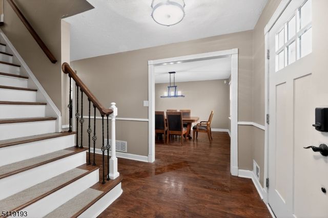 9 Linwood Rd, Mount Olive Twp., NJ 07836