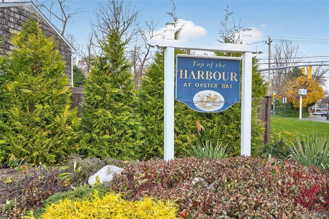 6 Anchorage Lane 5A, Oyster Bay, NY 11771