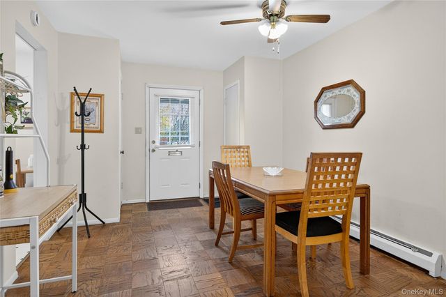 6 Anchorage Lane 5A, Oyster Bay, NY 11771