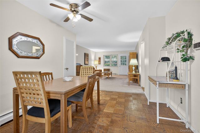 6 Anchorage Lane 5A, Oyster Bay, NY 11771