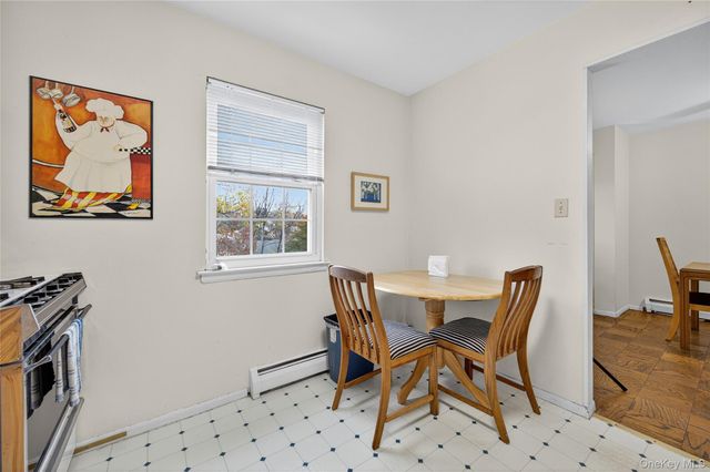 6 Anchorage Lane 5A, Oyster Bay, NY 11771