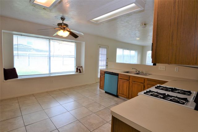 12410 Meadow Briar Drive, Stafford, TX 77477