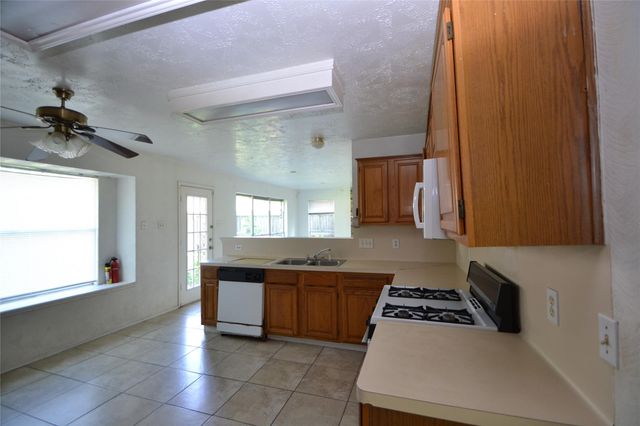 12410 Meadow Briar Drive, Stafford, TX 77477