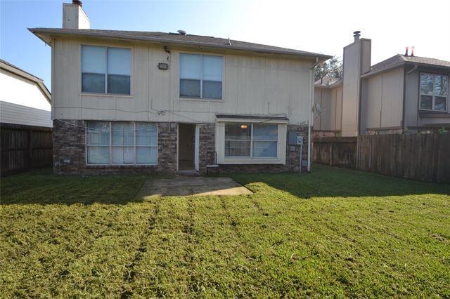 12410 Meadow Briar Drive, Stafford, TX 77477