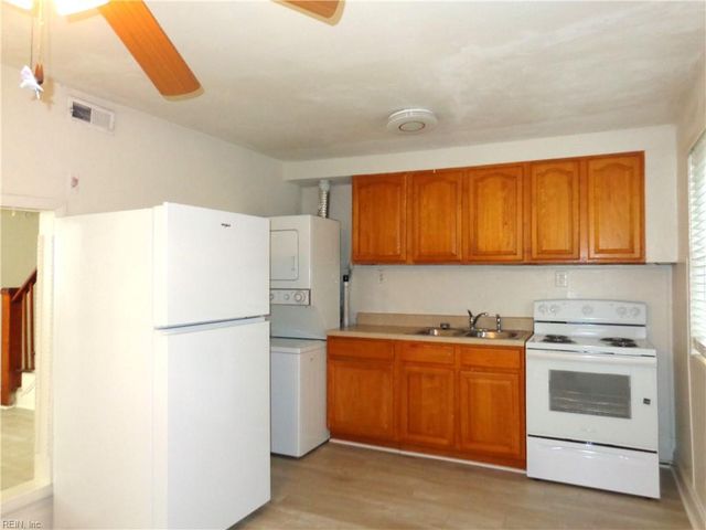 2020 E Ocean View Ave Apt 3, Norfolk, VA 23503