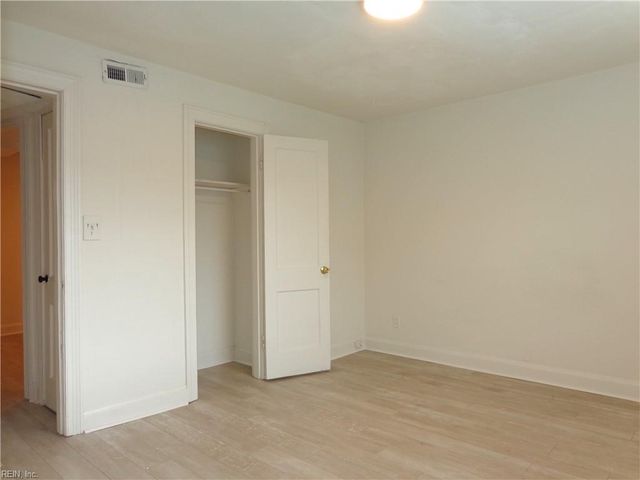 2020 E Ocean View Ave Apt 3, Norfolk, VA 23503