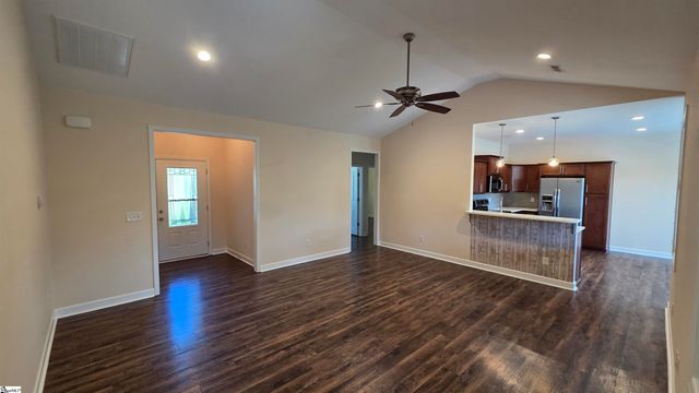 34 Montgomery Road, Lyman, SC 29365