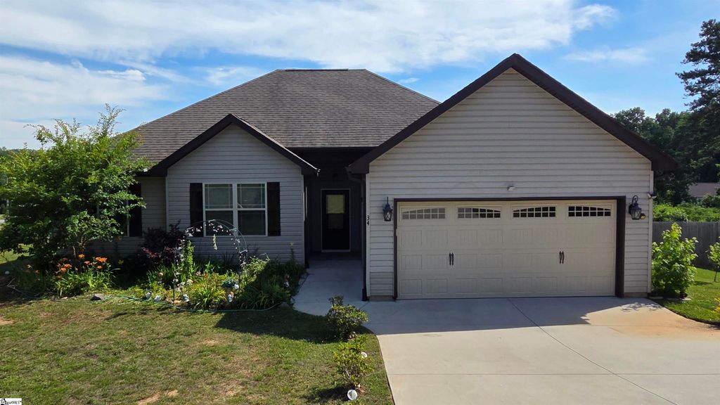 34 Montgomery Road, Lyman, SC 29365