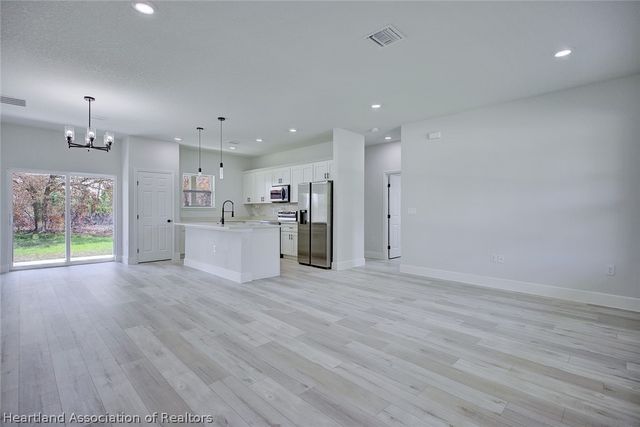 5230 San Juan Drive, Sebring, FL 33872