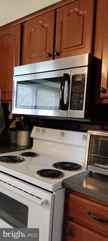 3004 MERVA CT, Fort Washington, MD 20744