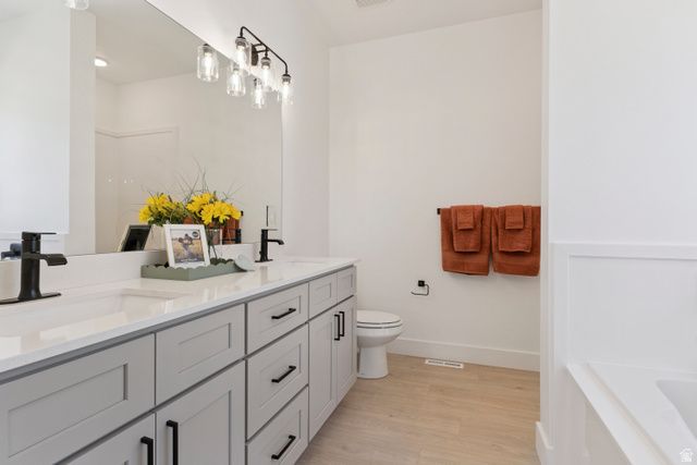 5777 W 4100 S, Hooper, UT 84315