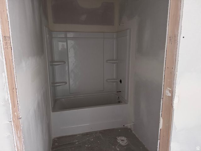 5777 W 4100 S, Hooper, UT 84315