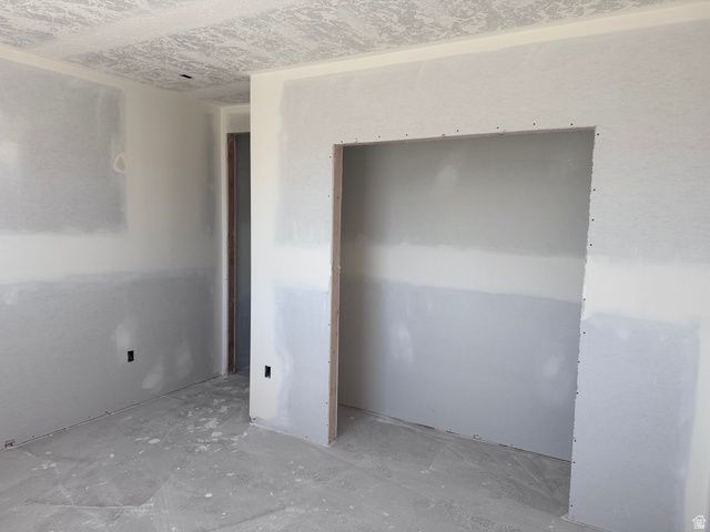 5777 W 4100 S, Hooper, UT 84315