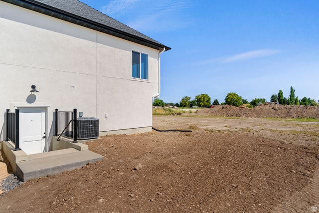 5777 W 4100 S, Hooper, UT 84315