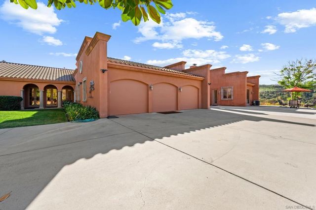 32752 Luiseno Circle Dr, Pauma Valley, CA 92061