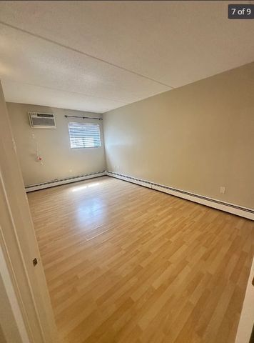 12 -16 Ellery 105, Cambridge, MA 02138