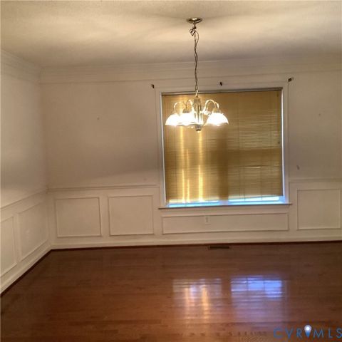 12132 Heath Pond Dr, Ashland, VA 23005