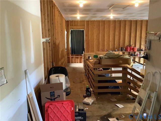 12132 Heath Pond Dr, Ashland, VA 23005