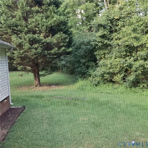 12132 Heath Pond Dr, Ashland, VA 23005