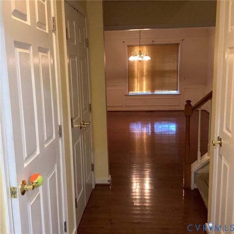 12132 Heath Pond Dr, Ashland, VA 23005