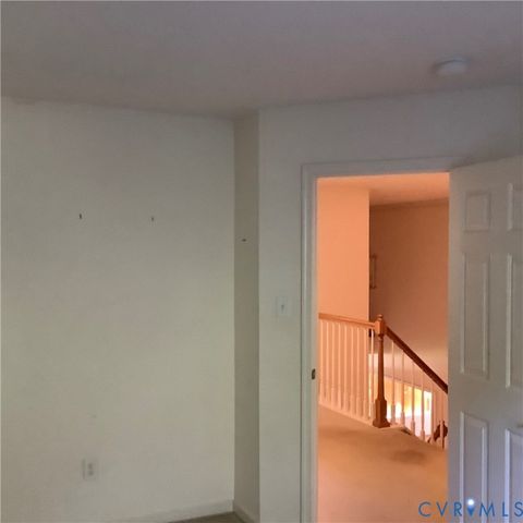 12132 Heath Pond Dr, Ashland, VA 23005